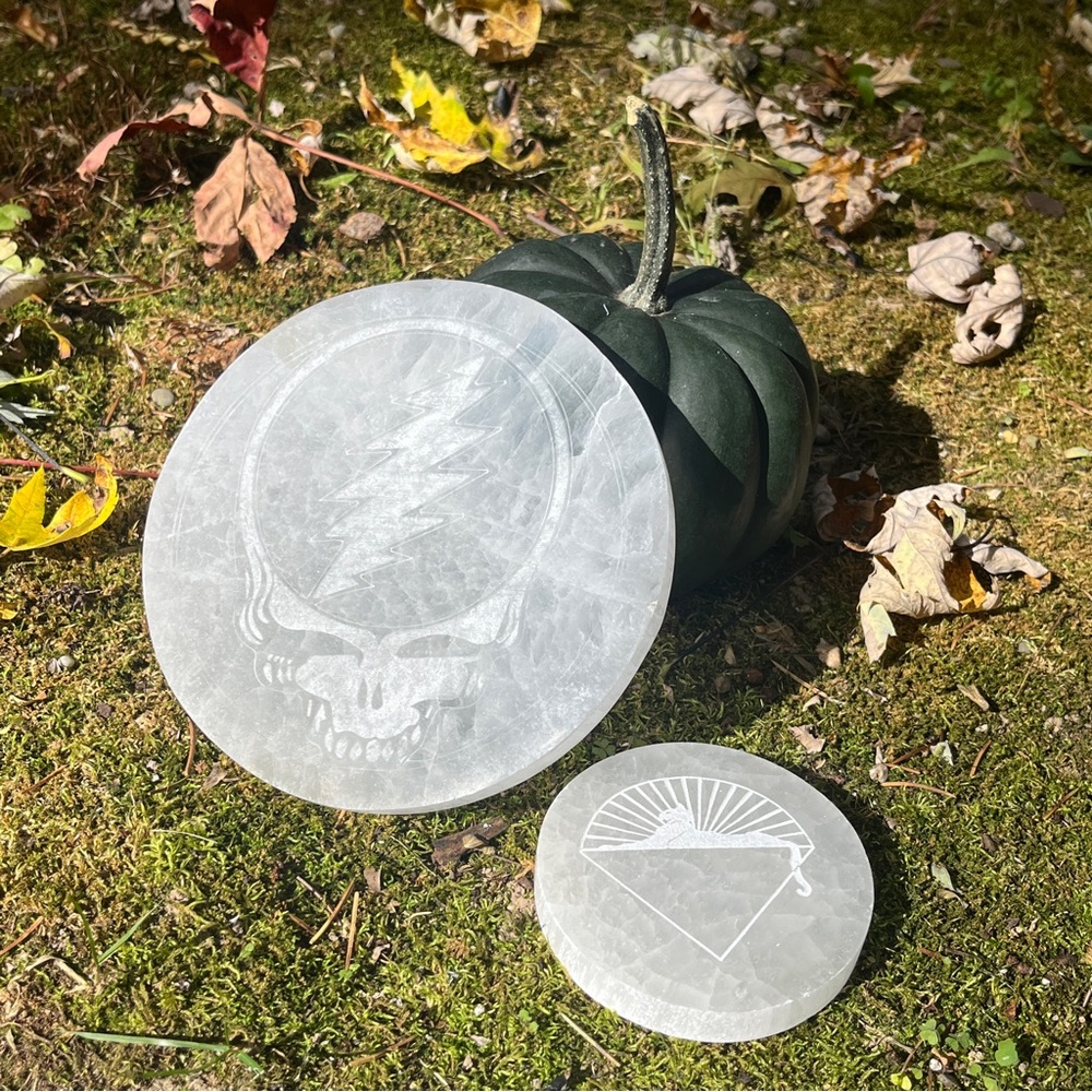 Set of TWO (2) Grateful Dead etched selenite pieces - Picture 3 of 8